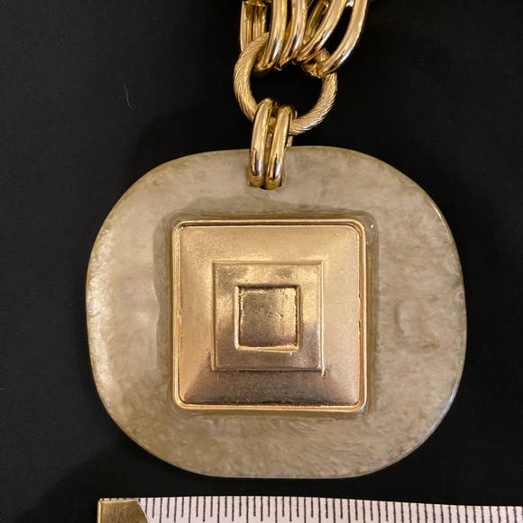 Gold and Cream Pendant Necklace - Picture 1 of 4
